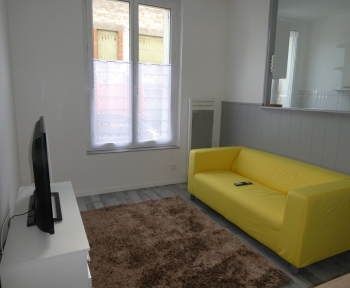 Location Appartement meublé 2 pièces Châlons-en-Champagne (51000) - rue de la Charrière