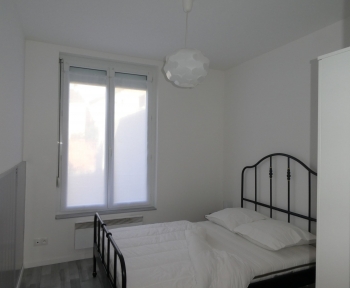 Location Appartement meublé 2 pièces Châlons-en-Champagne (51000) - rue de la Charrière